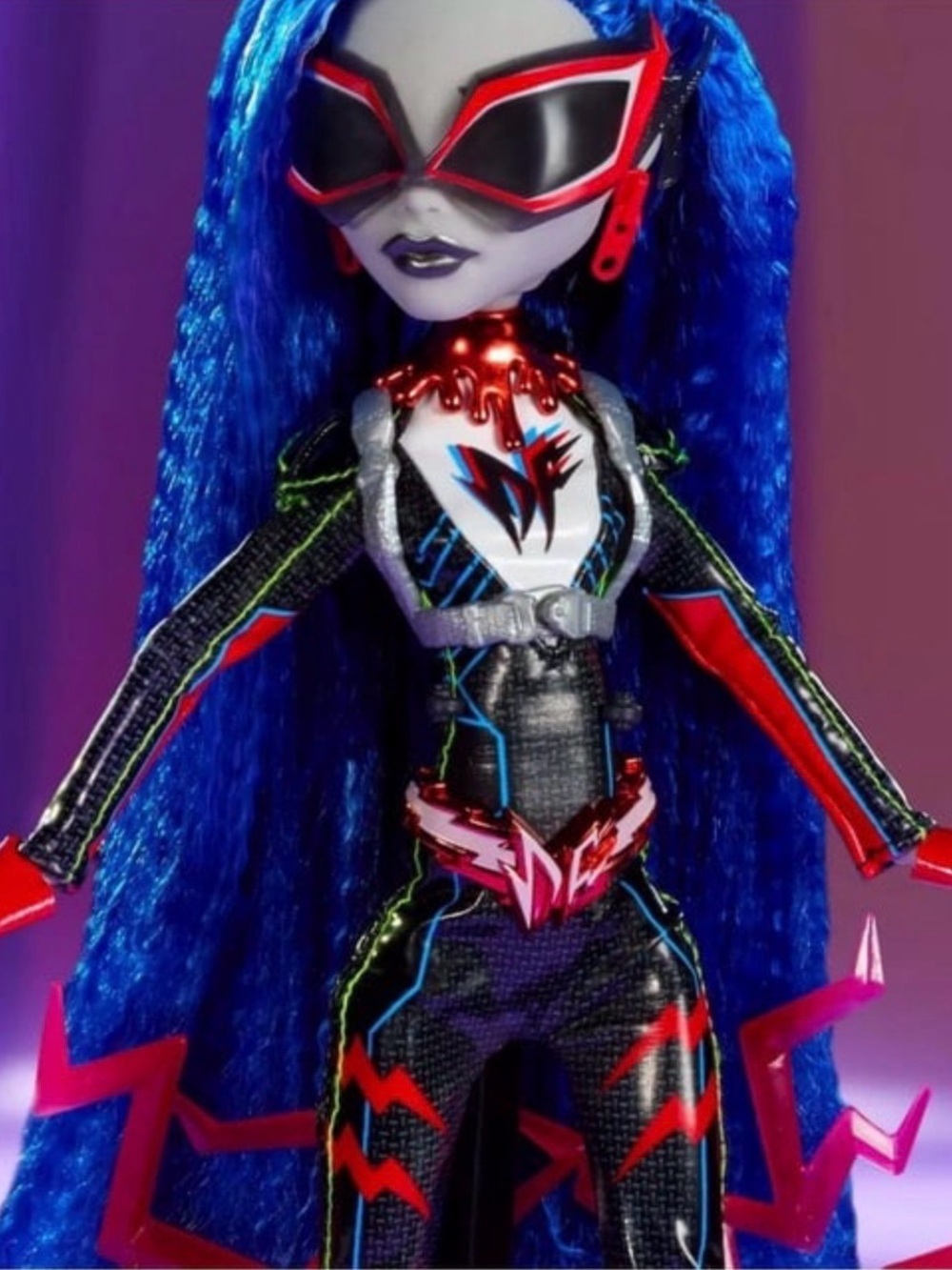 2024 SDCC Mattel Monster High DEADFAST GHOULIA YELPS Doll COMIC CON - Picture 4 of 7